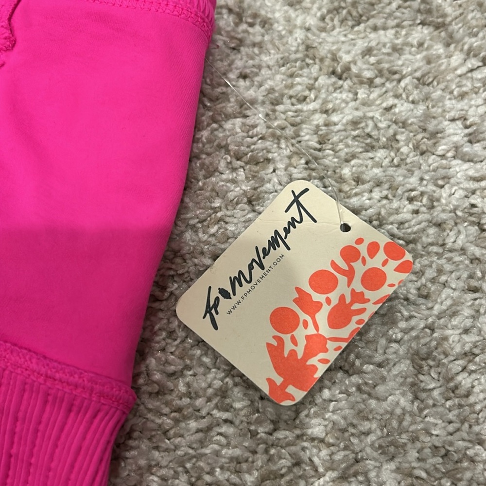 FP Movement NWT hot pink sports bra. XS. Criss cross back and straps - Picture 3 of 4